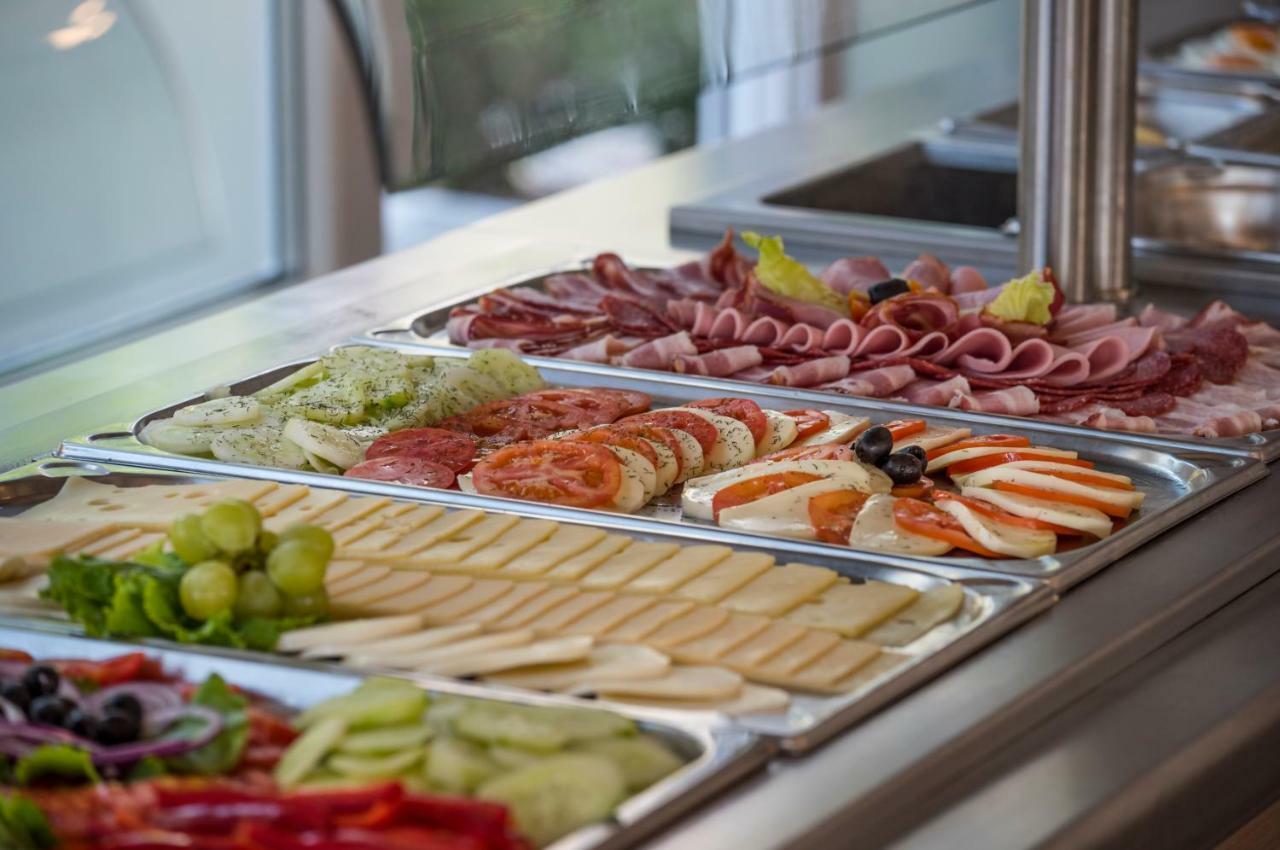 Mediteran Travel Mobile Homes Galeb Omis Ngoại thất bức ảnh