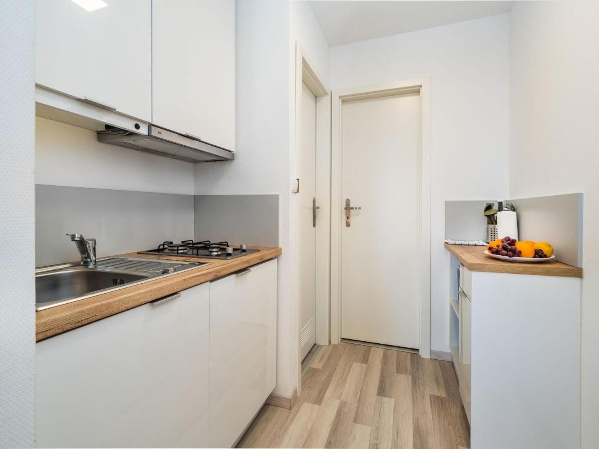 Mediteran Travel Mobile Homes Galeb Omis Ngoại thất bức ảnh